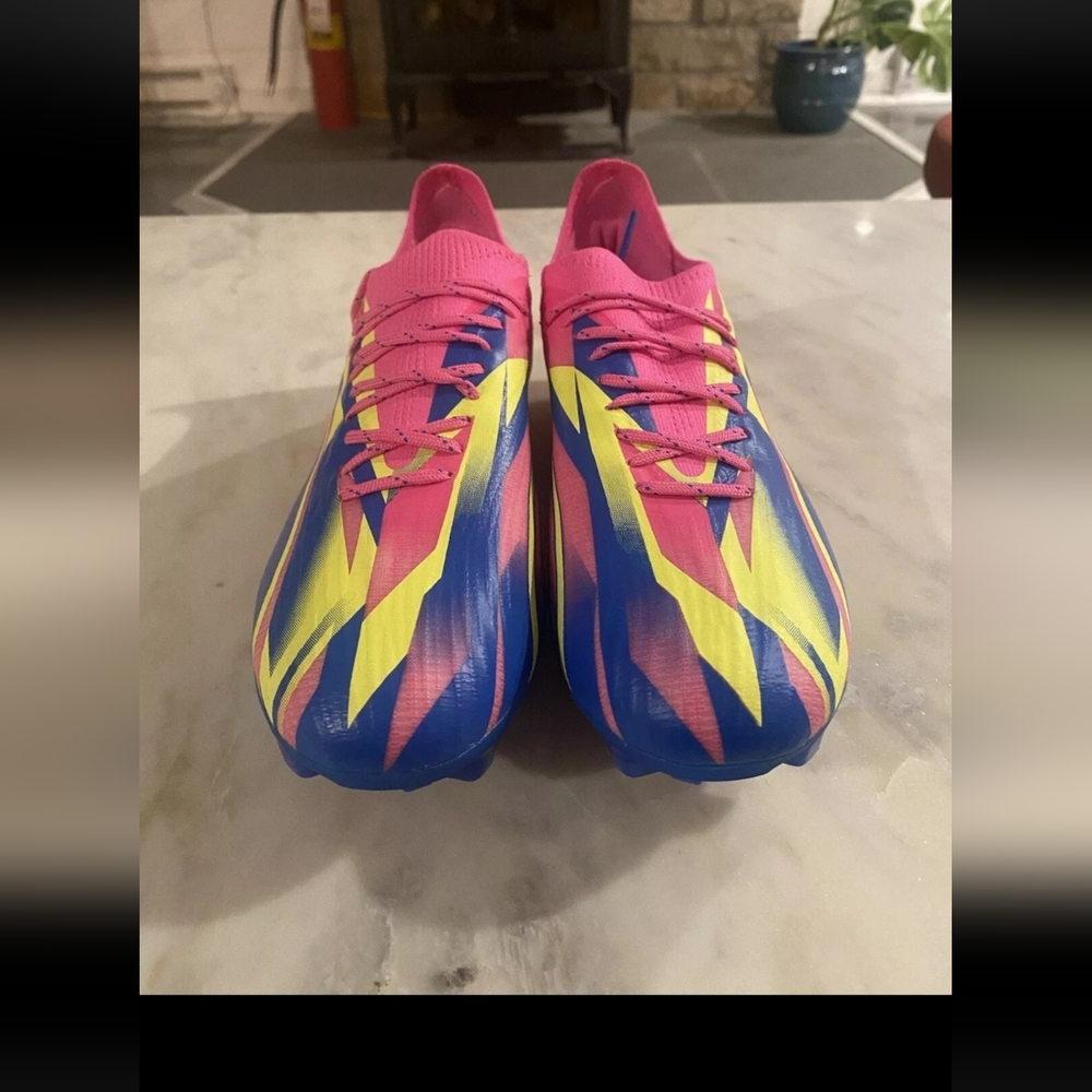 Youth and men's size 7 puma cleats